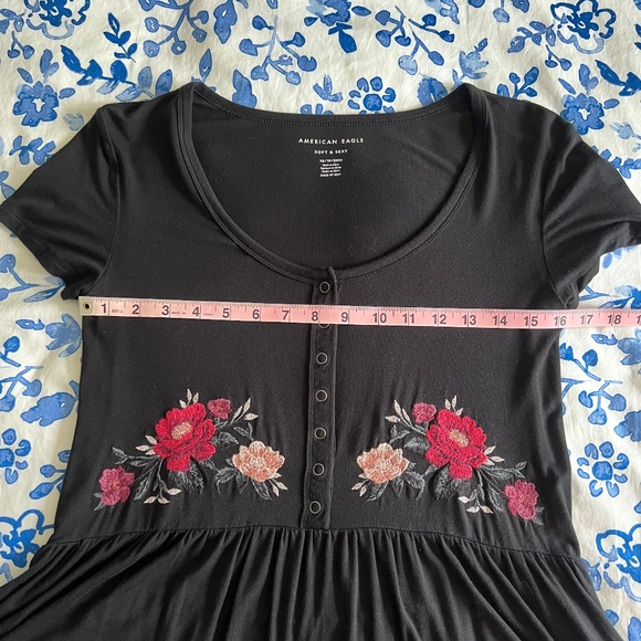 NWOT Women's American Eagle Soft & Sexy Embroidered Floral Black Knit Top XS - Picture 15 of 16